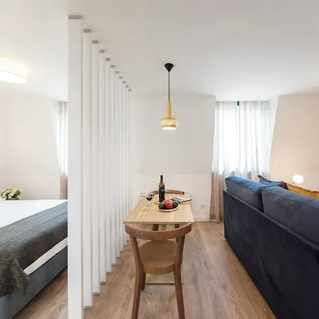 Lsa Chiado Emenda By Numa Apartamento