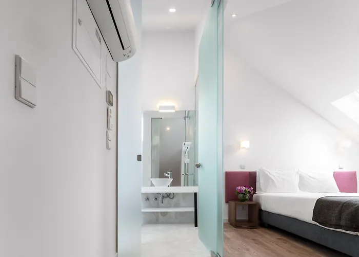 Lsa Chiado Emenda By Numa Lisboa