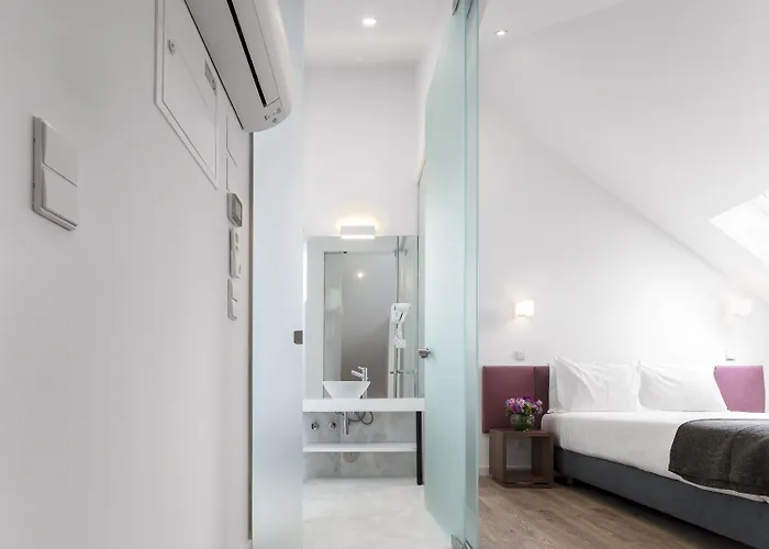 Lsa Chiado Emenda By Numa Lisboa