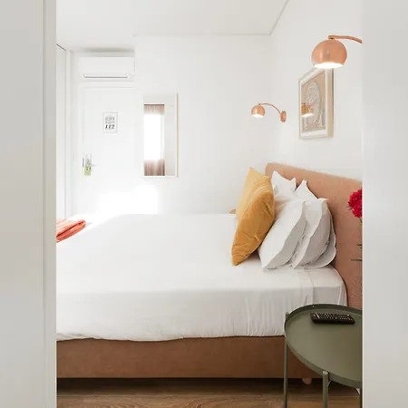 Serviced - Chiado Emenda