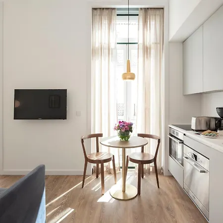 Lsa Chiado Emenda By Numa شقة